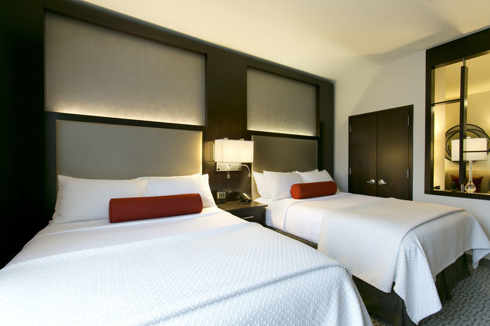 แคมเบรีย โฮเต็ล ไวท์ เพลน - ดาวน์ทาวน์ Hotel ไวท์เพลนส์ ภายนอก รูปภาพ